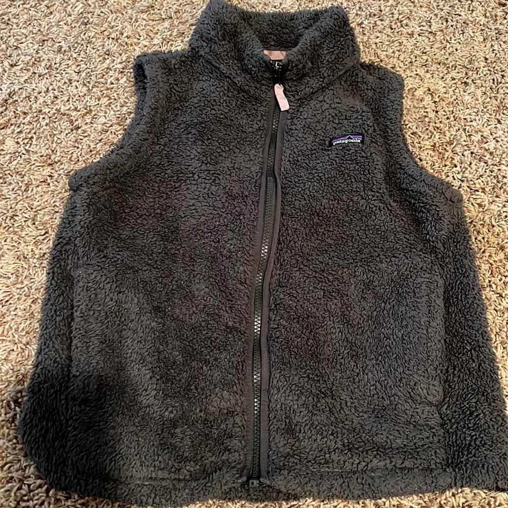 Patagonia Vest- Girls XL gray/light pink (EUC)